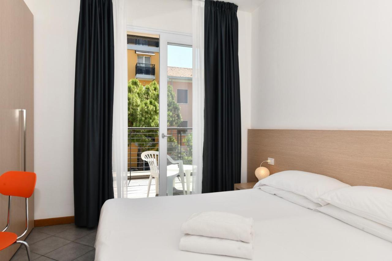 Hotel Eden Lido di Jesolo Buitenkant foto